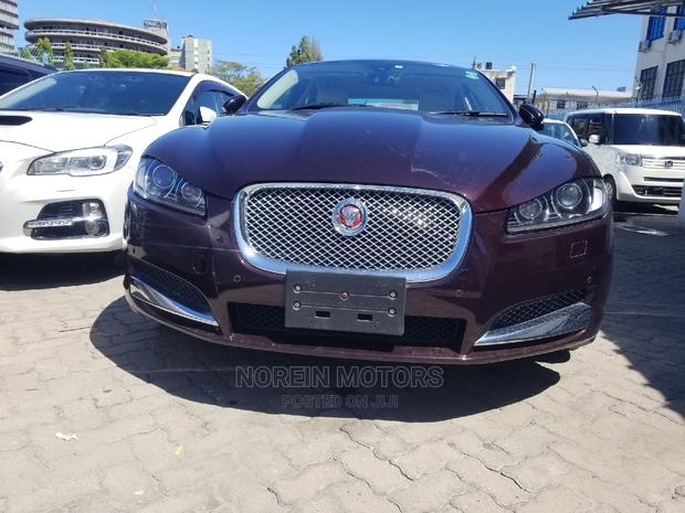 Purple Jaguar XF 35t R-Sport AWD 2016 - Premium All-Wheel Drive
