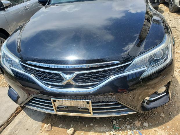 Pre-Owned 2016 Toyota Mark X Black - Stylish & Spacious
