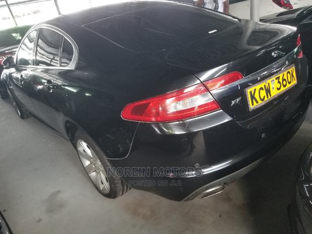 2013 Jaguar XF Black AWD 3.0: Exquisite Black AWD Luxury Sedan