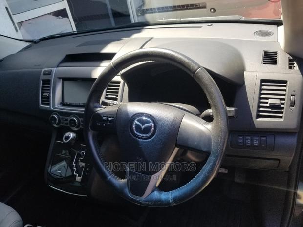 2015 Mazda MPV in Black - Luxury Minivan for Everyday Use