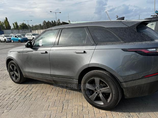 2018 Gray Land Rover Range Rover Velar P380 SE R-Dynamic 4x4