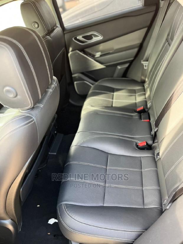 2018 Gray Land Rover Range Rover Velar P380 SE R-Dynamic 4x4