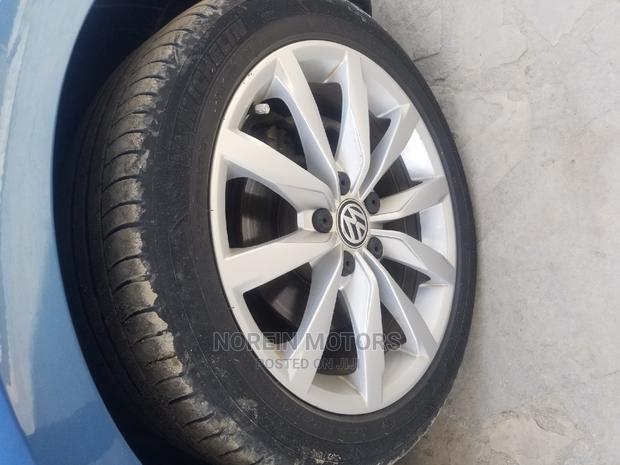 2014 Volkswagen Golf in Blue - A Perfect Blend of Style & Economy