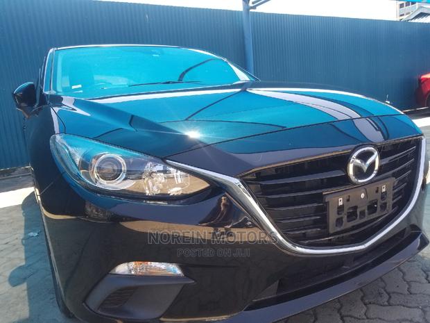 Used Mazda Axela 2015 Black - Luxurious Sedan for Sale