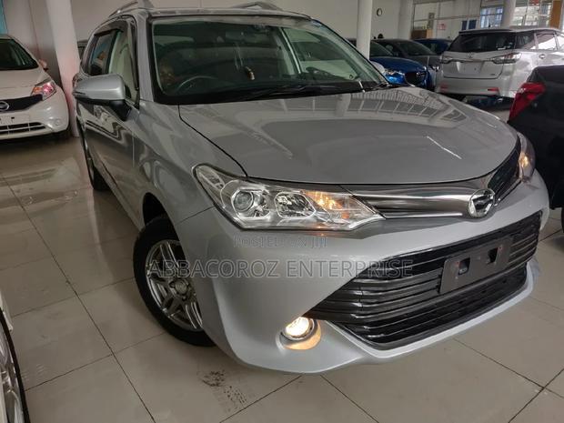 Toyota Corolla Fielder 2015 Silver