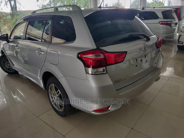 Toyota Corolla Fielder 2015 Silver