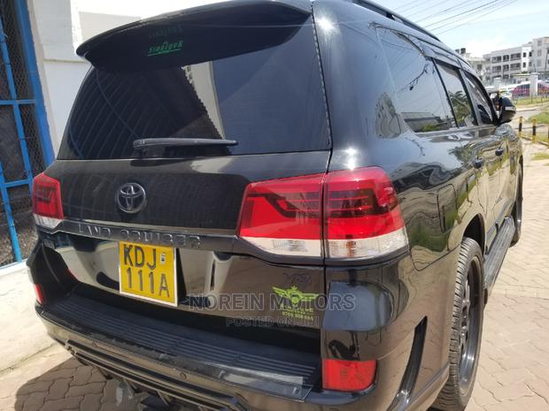 2016 Toyota Land Cruiser 4.5 V8 TD Black
