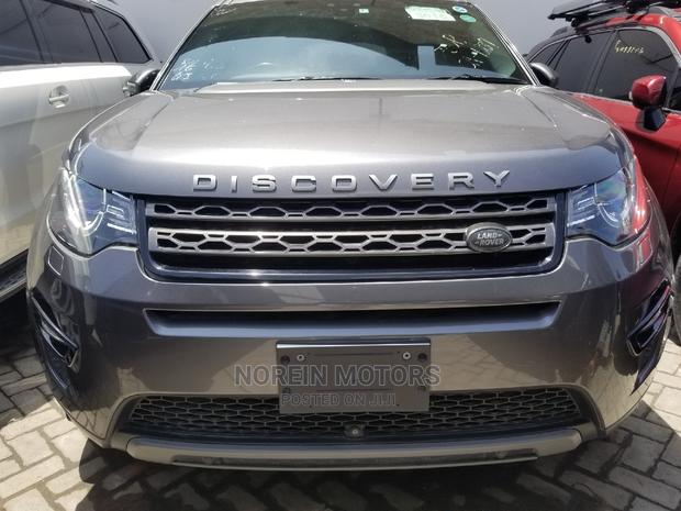 2015 Land Rover Discovery - Gray | Premium SUV for Sale