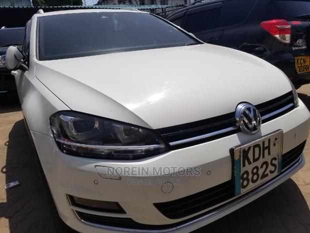 White Volkswagen Golf 2014 - Sporty Compact Car