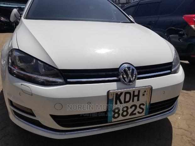 White Volkswagen Golf 2014 - Sporty Compact Car