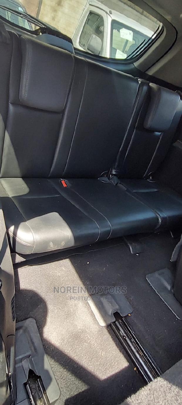 Used 2016 Toyota Kluger in Gray - Spacious and Reliable