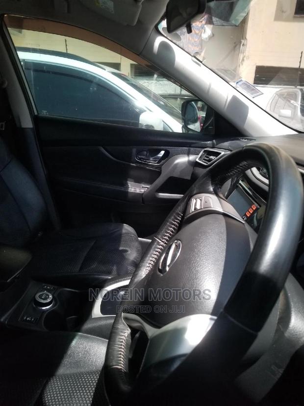 Quality Used 2015 Nissan X-Trail Silver SUV Available