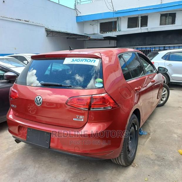Volkswagen Golf 2016 in Red: A blend of performance and style