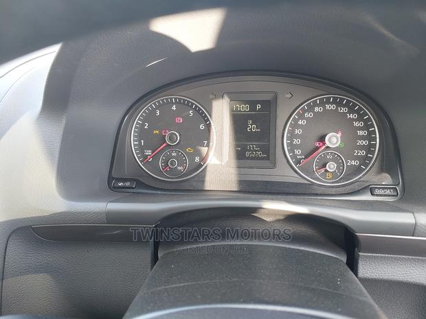 2015 Volkswagen Touran Gray: Comfortable and Reliable Family Vehicle