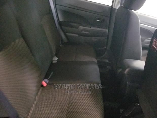 Reliable 2016 Mitsubishi RVR Blue - Stylish Compact SUV