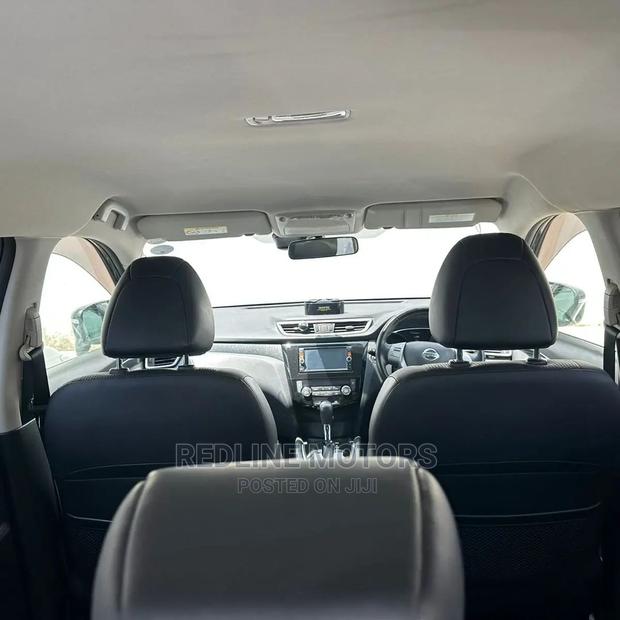 Green 2016 Nissan X-Trail: Adventure in Sustainable Style