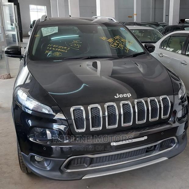 2016 Jeep Grand Cherokee - Black Edition: Power & Style Combined