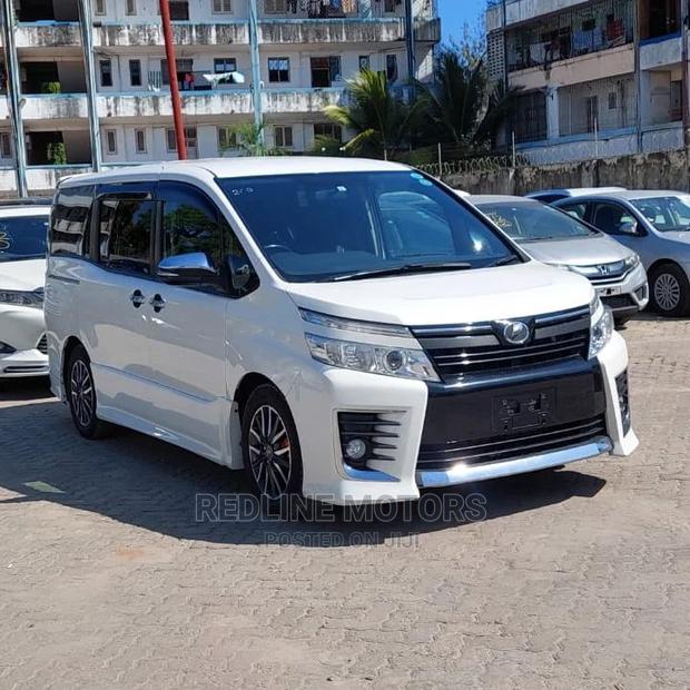 New 2016 Toyota Voxy - White, Premium & Reliable MPV