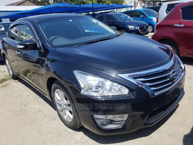 2015 Nissan Teana Black - Sleek Sedan for Sale, One Own