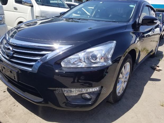 2015 Nissan Teana Black - Sleek Sedan for Sale, One Own