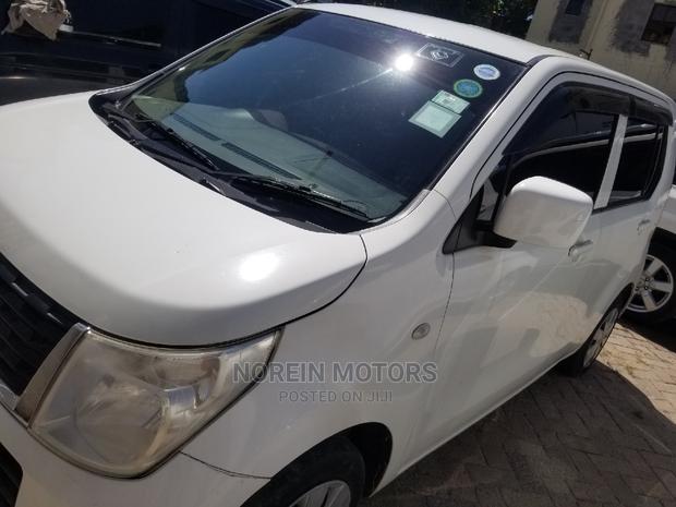 White 2014 Suzuki Wagon - Well-Maintained