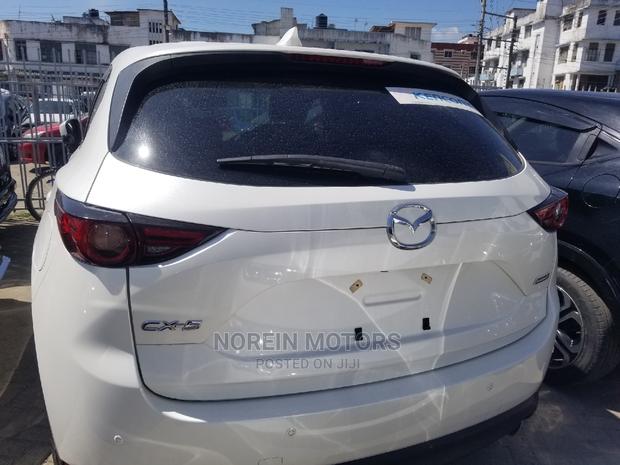 Pre-owned 2017 Mazda CX-5 Touring AWD in White