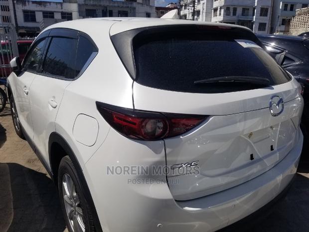 Pre-owned 2017 Mazda CX-5 Touring AWD in White