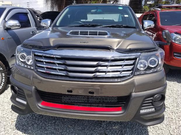2015 Toyota Hilux SR 4x4 Gray - Used Off-Road Adventure Vehicle
