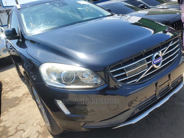 2015 Volvo XC60 in Matt Black - Stylish Off-roader