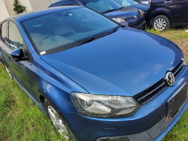 Volkswagen Polo 2016 Blue: Stylish & Efficient, Perfect for City Driving