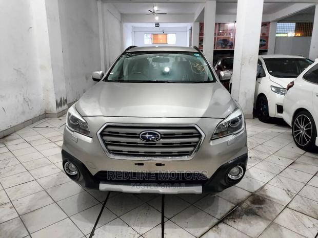 Silver Subaru Outback 2.5i Premium AWD 2016 - Pre-owned
