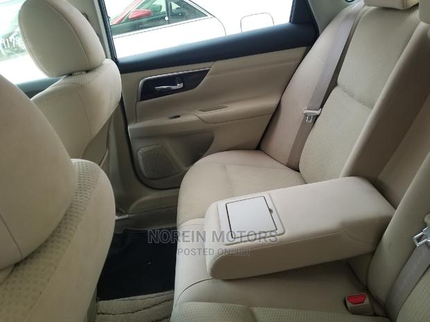 Sleek 2015 Nissan Teana in White - Excellent Condition