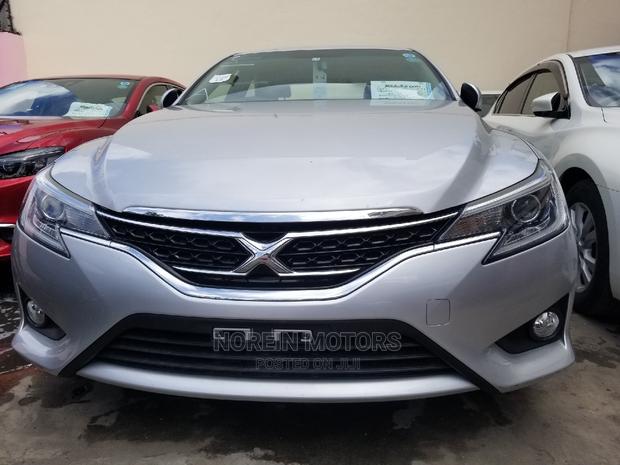 2016 Toyota Mark X 2.5 AWD Silver - Quality Pre-owned Toyota Sedan