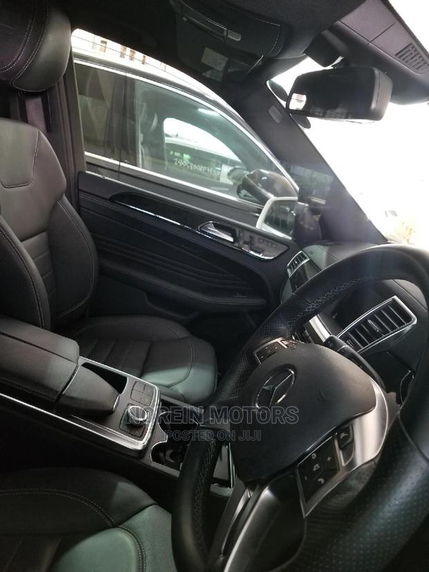 White 2015 Mercedes-Benz M Class - Stylish and Reliable SUV for All