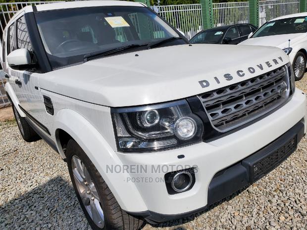 New 2015 Land Rover Discovery in Off-White - Buy Now