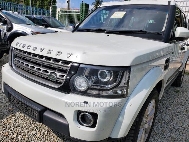 New 2015 Land Rover Discovery in Off-White - Buy Now