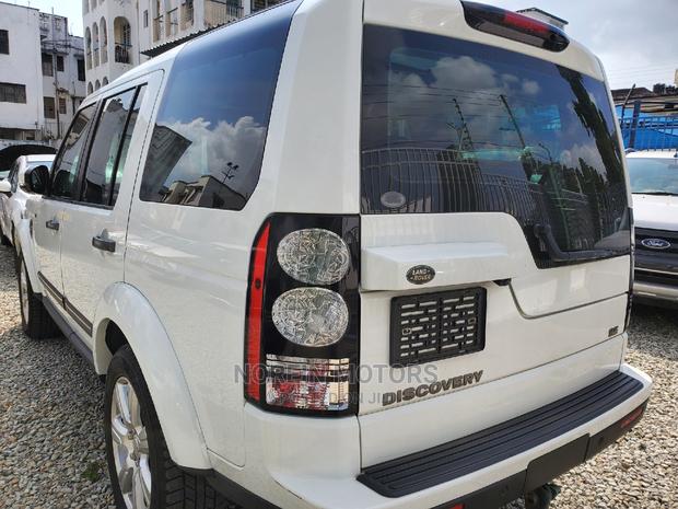 New 2015 Land Rover Discovery in Off-White - Buy Now