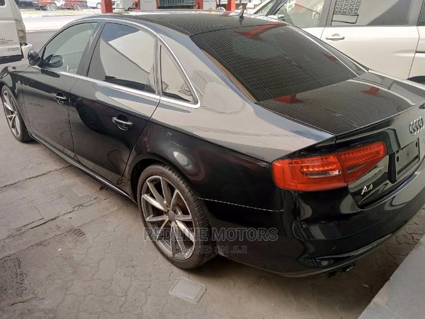 Audi A4 2016 - Sleek Black Edition