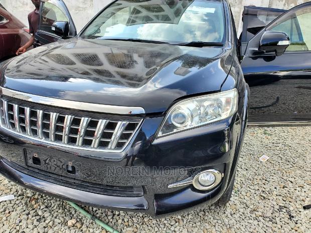 Toyota Vanguard 2014 Black: Spacious and Reliable Family Car