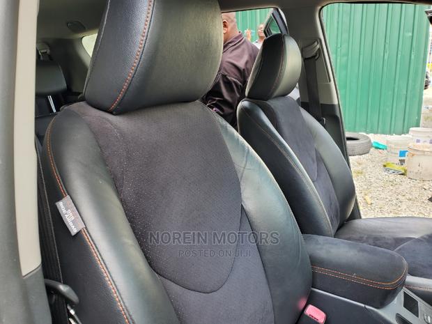 Toyota Vanguard 2014 Black: Spacious and Reliable Family Car