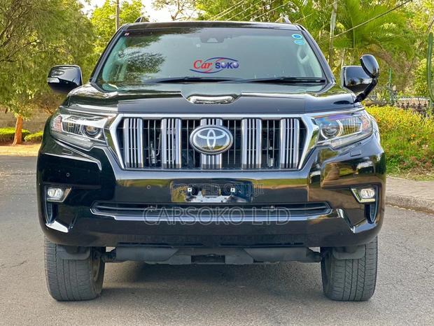 New 2018 Toyota Land Cruiser Black - Off-Road Masterpiece