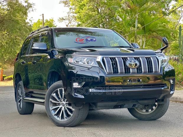 New 2018 Toyota Land Cruiser Black - Off-Road Masterpiece