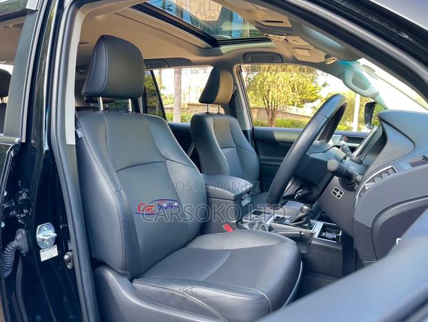 New 2018 Toyota Land Cruiser Black - Off-Road Masterpiece