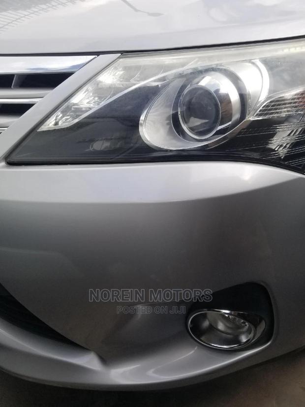 2015 Toyota Avensis Silver - Comfortable, Modern Sedan for Your Journey