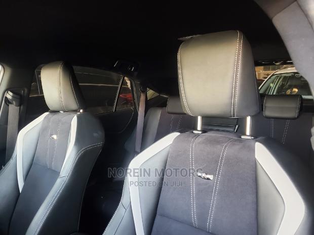 Off-White 2015 Toyota Harrier: Stylish Used SUV for Sale