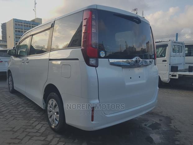 2015 Off White Toyota Esquire - Pre-owned Luxury Sedan for Sale