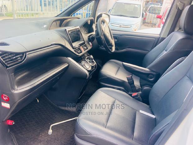 White 2015 Toyota Esquire - Premium Sedan at a Great Price