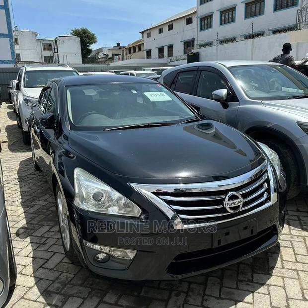Nissan Teana 2016 Matt Black - Sleek and Stylish