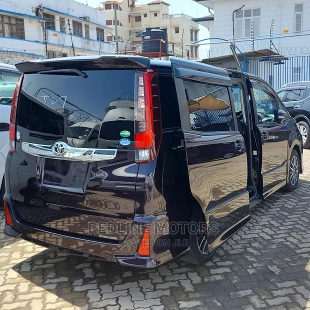 Brown Toyota Noah 2016: Affordable Used Minivan