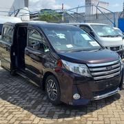 Brown Toyota Noah 2016: Affordable Used Minivan for sale